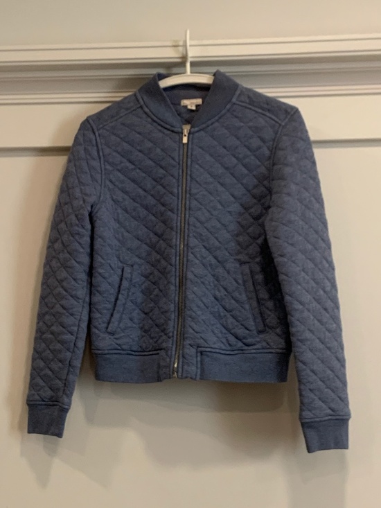 GAP Jackets & Blazers - GAP Women quilted bomber jacket in light blue size M